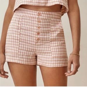 Reformation sz 10 Keyes short in Gingham Blush
